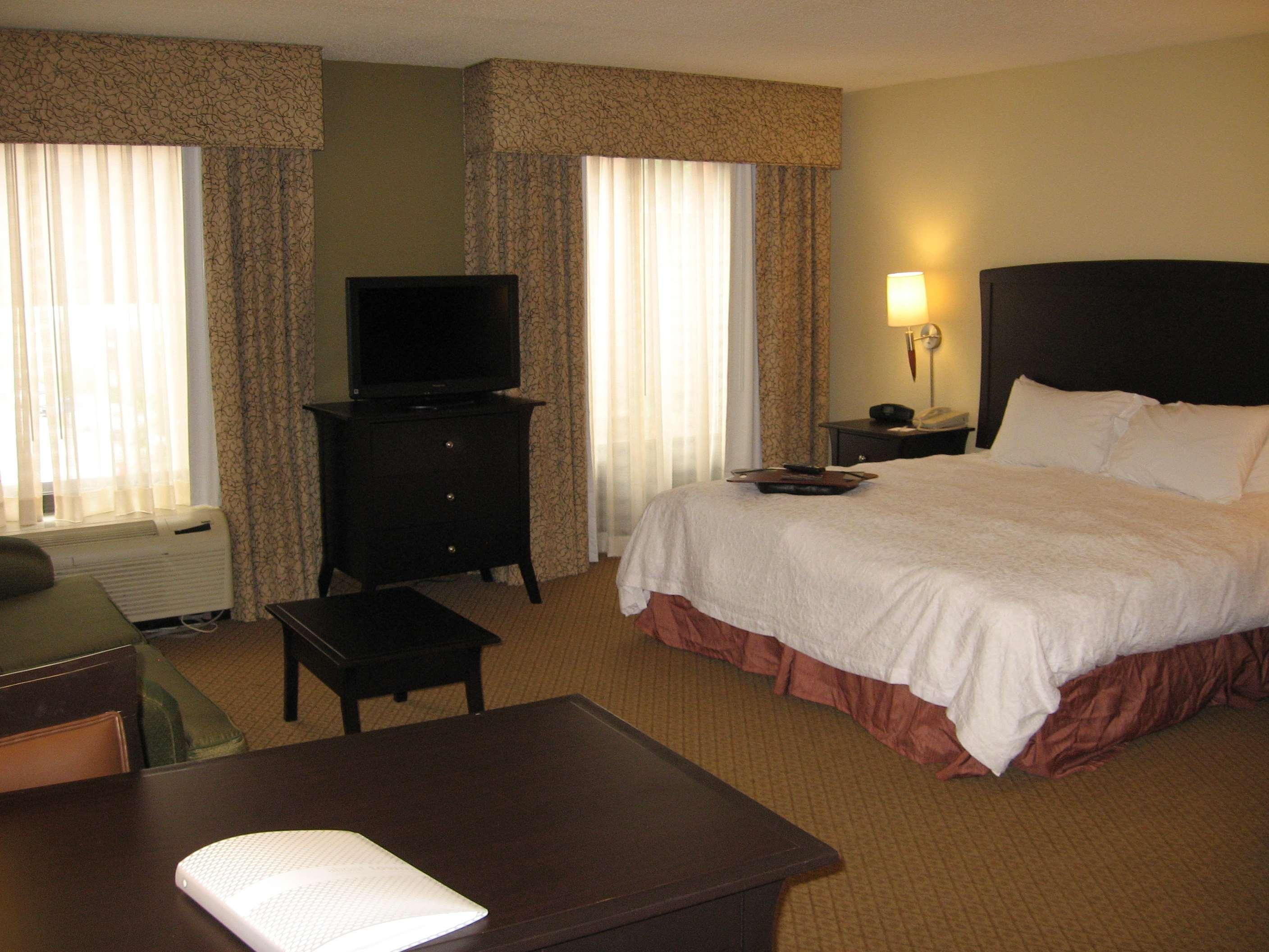Hampton Inn & Suites Spartanburg-I-26-Westgate Mall Room photo